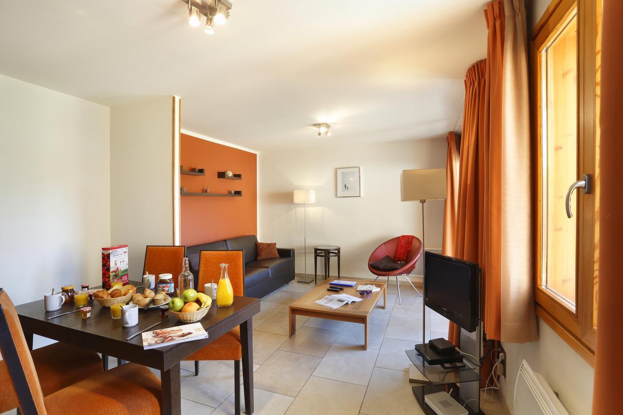 Residence Nemea L'Adret Saint-Chaffrey Exteriör bild