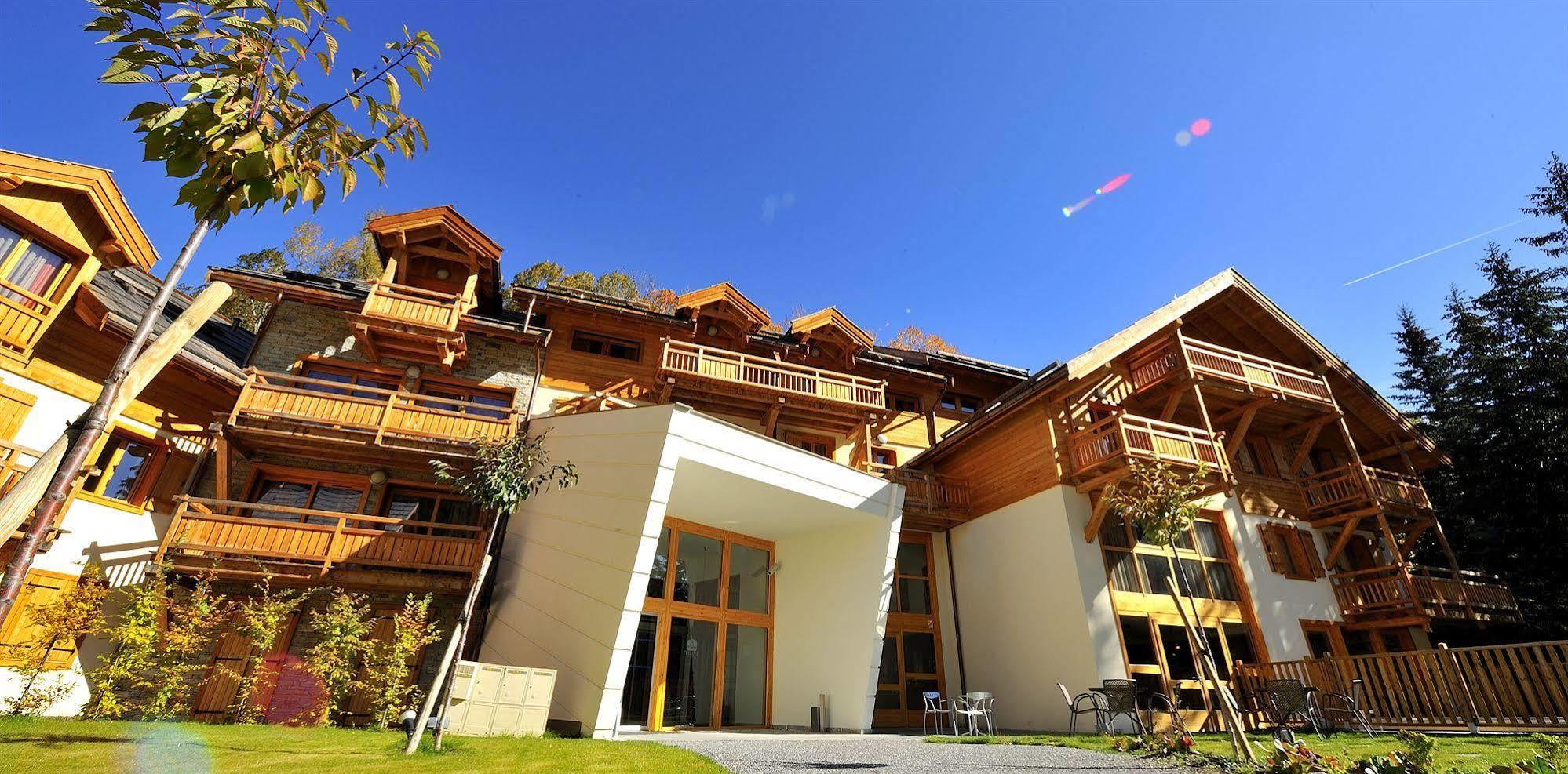 Residence Nemea L'Adret Saint-Chaffrey Exteriör bild